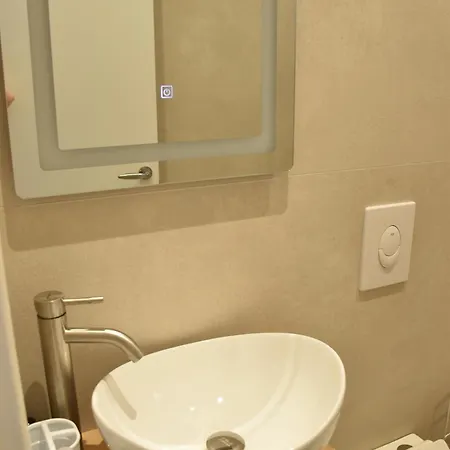 Wavefront 1 Apartman *