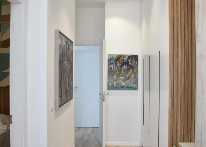 Apartment Wavefront 1