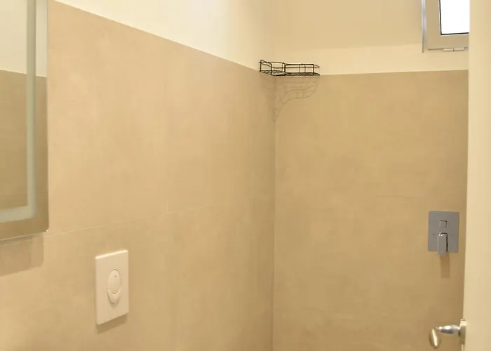 Wavefront 1 Apartment